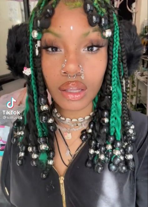 Jaded Braids, Wrap Braids, Braids With Bangs, Braids Dreadlocks, Amazing Halloween Makeup, Braids With Beads, Makeup Hair, About Hair, Pretty Hairstyles