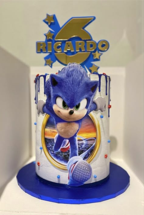 Sonic Birthday Cake Boys, Sonic Cakes For Boys, Super Sonic The Hedgehog, Sonic Birthday Cake, Sonic The Hedgehog Cake, Birthday Cake Roses, Bolo Sonic, Sonic Cake, Hedgehog Cake