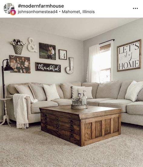 That table is gorgeous #upcycle #palletfurniture #rcrawleyart Room Remodeling, Design Living Room, A Living Room, Drawing Room, Small Living Room, Room Wall Decor, Living Room Inspiration, Apartment Living, Living Room Interior