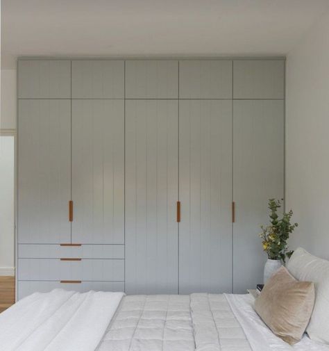 [Sponsored] 37 Top Scandinavian Minimalist Bedroom Wardrobe Advice To Learn More Straight Away #scandinavianminimalistbedroomwardrobe Built In Wardrobe Ideas Layout, Built In Cupboards Bedroom, Bedroom Wall Cabinets, Bedroom Wardrobe Ideas, Bedroom Wardrobe Design, Bedroom Built In Wardrobe, Bedroom Cupboards, Small Bedroom Designs, Build A Closet