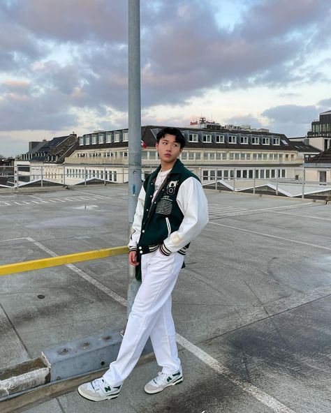 Aesthetic Poses Photo Ideas Men, Instagram Pose Ideas Men, Winter Poses, Green Varsity Jacket, Korean Street Fashion Men, Ig Poses, Asian Male Model, Aesthetic Poses, Men Aesthetic