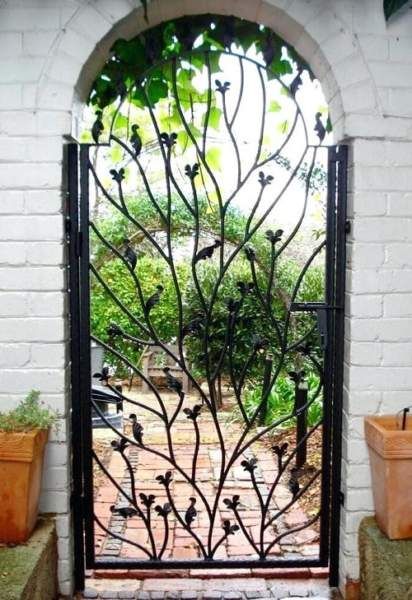 Wrought Iron Garden Gates Wrought Iron Gate Designs, Tor Design, Wrought Iron Garden Gates, Metal Garden Gates, Iron Garden Gates, Garden Gate Design, Gates And Fences, Iron Gate Design, Wrought Iron Gate