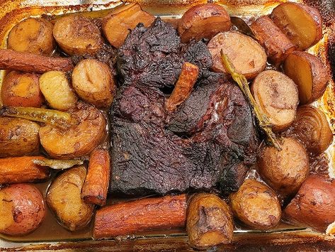 Oven Roast And Potatoes, Pot Roast With Potatoes Carrots And Onions, Oven Baked Roast And Potatoes, Roast With Potatoes And Carrots In Oven, Roast Beef And Potatoes Oven, Beef Roast Potatoes And Carrots Oven, Baked Pot Roast Oven, Cook A Roast In The Oven, Beef Roast With Potatoes And Carrots