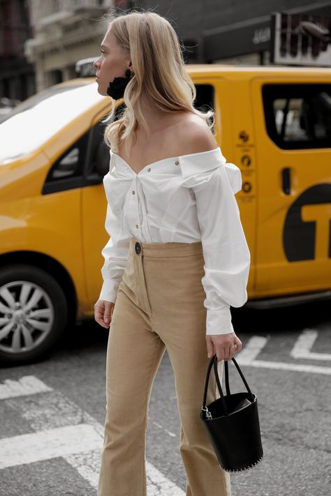 Jane Porter, Pinterest Trends, White Woman, Formal Suit, Free Fashion, White Shirts Women, Winter Trends, Pinterest Closet, Mode Inspo