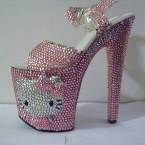 Hello Kitty Heels, Kitty Heels, Hello Kitty Shoes, Kitty Clothes, Charmmy Kitty, Hello Kitty Clothes, Hello Kitty Aesthetic, Pink Hello Kitty, Hello Kitty Pictures