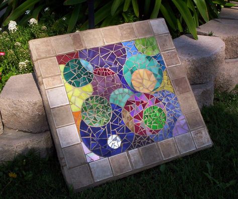 Still pluggin along on my mosaic garden rug. :) Mosaic Pavers, Garden Rug, Mosaic Birdbath, Mosaic Stepping Stones, Mosaic Madness, Concentric Circles, Mosaic Table, Todo List, Mosaic Garden