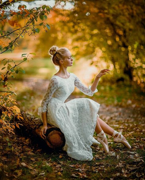 Outdoor Dance Photography, Irene Rudnyk, Ballerina Photography, Autumn Photos, Ballet Dance Photography, Fairy Photoshoot, Dance Photo Shoot, Dance Picture Poses, Dancer Photography