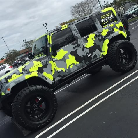 1,060 Likes, 13 Comments - Irenko Auto Sales (@irenko27) on Instagram: “En la calle tipo Normal Jeep Wrangler  #irenkoperformance #irenko #irenkopower #irenko…” Camo Jeep, Mercedes Jeep, Car Information, Badass Jeep, Green Jeep, Jeep Mods, Dream Cars Jeep, Custom Jeep, Offroad Jeep