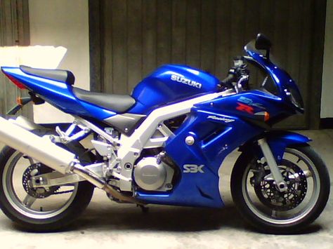 Suzuki Sv 650 S, Suzuki Sv 650, Motorcycle Ideas, Super Bike, Yamaha Motorcycles, Sport Bike, Motor Bikes, Sports Bikes Motorcycles, Suzuki Gsxr