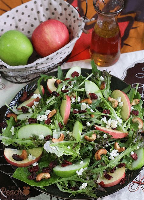 Apple Cranberry Cashew Salad, a fall salad made with crisp apple slices, arugula, cranberries, & cashew drizzled with a tart and sweet Apple Vinaigrette... Apple Vinaigrette, Cashew Salad, Chicken Sauce Recipes, Peach Kitchen, Soy Sauce Chicken, Fall Salad, Soy Chicken, Cranberry Cheese, Sauce Chicken