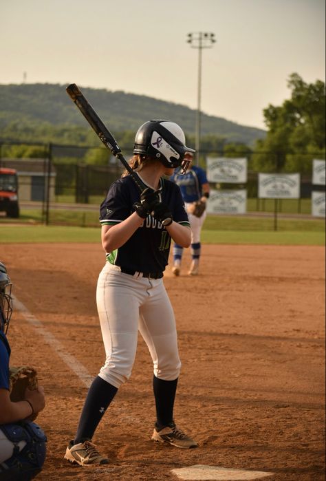 Softball Action Shots, Softball Girl Aesthetic, Softball Team Photos, Softball Aesthetic, Softball Picture, Softball Cheer, Softball Photos, Softball Uniforms, Softball Season