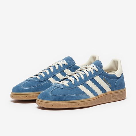 adidas Originals Handball Spezial Blue Spezials, Handball Shoes, Spezial Adidas, Samba Shoes, Back To School Shoes, Shoe Wishlist, Minimalist Shoes, Crystal White, Hype Shoes