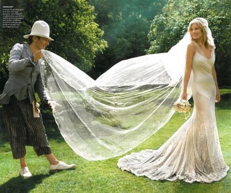 I love that J.G. worked on her gown and veil from rehab. Creative expression is healing and restorative. John Galliano Wedding Dress, Galliano Wedding Dress, Kate Moss Wedding Dress, Kate Moss Wedding, Celebrity Wedding Dresses, Vogue Wedding, Mario Testino, Jessica Biel, Sofia Vergara