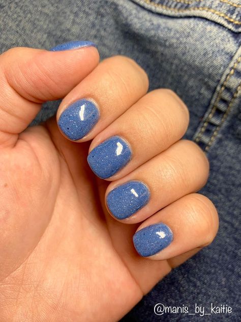 Blue Nail Designs Dip Powder, Fall Blue Dip Nails, April Dip Powder Nails, Blue Powder Dip Nails, Mail Dip Colors, Powder Nails Dipping Colors, Sns Dipping Powder Nails Spring, Cute Dipped Nails, Solid Color Dip Powder Nails