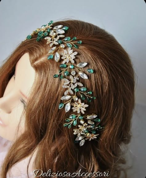 Green Bridal Headpiece, Bridal Gold Headpiece, Emerald Green Wedding Hair Piece, Green Headpiece Wedding, Emerald Wedding Makeup, Green And Gold Forest Wedding, Green Wedding Crown, Rustic Emerald Green Wedding Cake, Gold And Green Wedding Dress