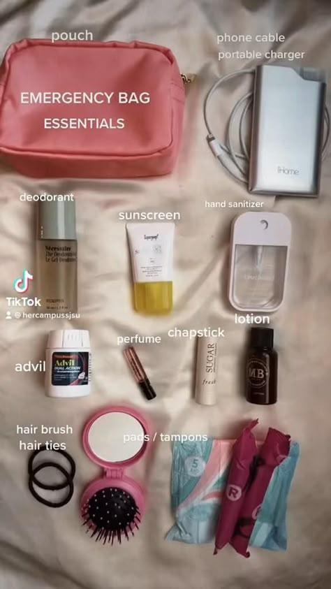 School Pouch Essentials, What To Keep In Your Bag, Hygiene Bag Essentials, What’s In My Bag School, Hygiene Bag For School, What In My Bag School, What’s In My Makeup Bag, What To Have In Your Bag, Emergency Bag Essentials