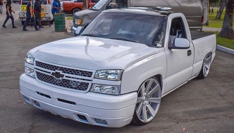 Chevy Tahoe Lifted, Chevy Silverado Ss, Tray Bills, Jacked Trucks, 2007 Chevy Silverado 1500, Chevy Trucks Lowered, Single Cab Trucks, Chevy Trucks Silverado, 72 Chevy Truck