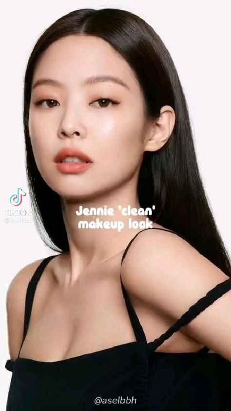 black pink Jennie Clean Makeup, Jennie Makeup Look, Fresh Makeup Tutorial, Jennie Makeup, Clean Makeup Look, Korean Natural Makeup, Asian Makeup Tutorials, Korean Makeup Look, Makeup Blending