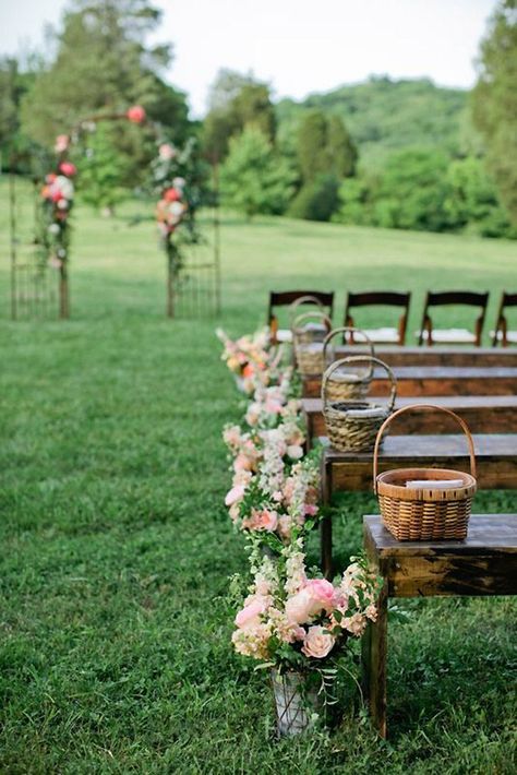 Garden Wedding Aisle, Wedding Bench, Cousin Camp, Outdoor Country Wedding, Wedding Ceremony Seating, Wooden Benches, Field Wedding, Yosemite Wedding, Country Wedding Decorations