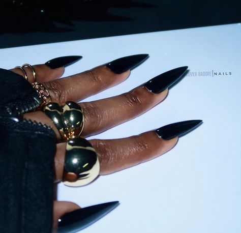 Black Nail Shapes, Black Nails Acrylic Pointy, Long Almond Nails Designs Black, Black Long Stiletto Nails, Black Nails Edgy, Long Sharp Acrylic Nails, Black Stiletto Nails Short, Steletoes Nails Classy, Black Sharp Nails