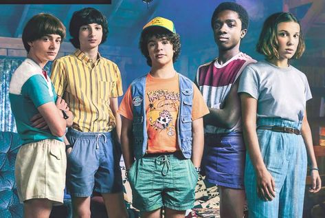 Stranger Things Stranger Things Style 80s, Stranger Things Photoshoot Inspired, Personajes Stranger Things, Stranger Things Season 3 Outfits, Stranger Things Fashion 80s, 80s Stranger Things, Stranger Things Fashion, Stranger Things Style, Stranger Things Cosplay