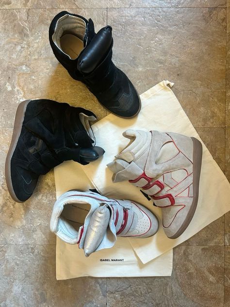 Isabel Marant Sneakers, Cool Girl Outfits, Isabel Marant Shoes, Birthday Wishlist, Wedge Sneakers, Pretty Shoes, Shoes Trainers, Suho, Shoe Game