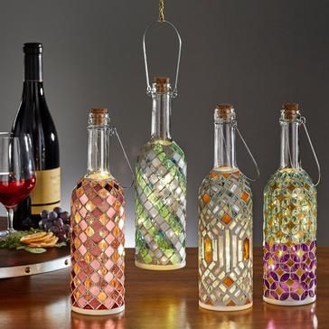 Wine Bottle Decorations, Wine Bottle Lanterns, Mosaic Bottles, Bottle Decorations, Wine Bottle Lamp, Glass Bottle Diy, Diy Glass Bottle Crafts, Wine Bottle Art, Wine Bottle Diy Crafts