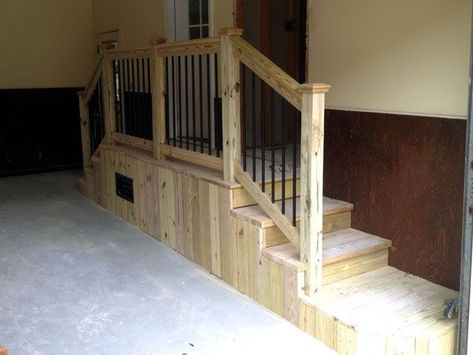 Stairs With Landing, Garage Steps, Garage Stairs, Living Room Garage, Landing Ideas, Home Renovation Ideas, Garage Renovation, Garage Entry, Garage Remodel