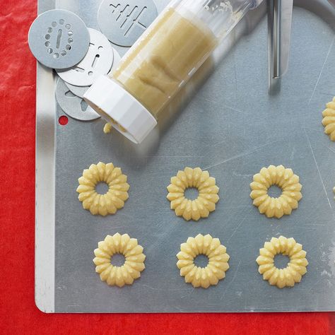 Butter Cookie Cutout Recipe, Soft Butter Cookies Recipe, Kraft Peanut Butter Cookies, Butter Cookie Recipe Christmas, Cookie Recipes High Altitude, Cookie Press Cookies, Rum Cookies, Sugar Cookie Recipe No Butter, Recipes For Christmas Cookies