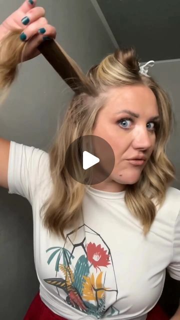 VOLOOM on Instagram: "Getting volume has never been easier! We're obsessed with this quick and easy volume created by @lindseymariecolor_ with the Voloom!💚 

#Voloom #Volume #HairHack" Hairstyles For Volume, How To Add Volume To Hair, Volume Hair Tutorial, Big Volume Hair, Root Volume, How To Get Bigger, Hair Volume, July 3, Volume Hair