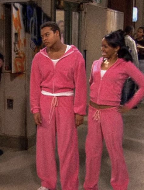 Couple Doing Makeup, Couple Pink Outfits, Fancy Couple Outfits, Simple Matching Outfits For Couples, Pink Couple Outfit, Goofy Bae Goals, Romantic Dynamics, 90s Couples Photoshoot, Cute Black Couples Matching Outfits