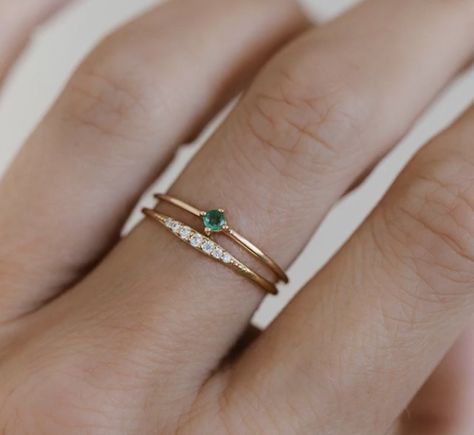 Bridal Jewelry Indian, Stackable Gemstone Rings, Quilling Work, Zierlicher Ring, Jewelry Indian, Emerald Gemstone, Dainty Jewelry, Pretty Jewellery, Minimalist Jewelry