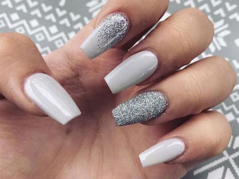 In need of some new nail art design ideas for your next manicure? We've got you covered. #gelnailscolors White Coffin Nails, Solid Color Nails, Nail Colors Winter, Winter Nails Acrylic, Colorful Nails, Rose Gold Nails, Her Nails, Christmas Nails Acrylic, Holographic Nails