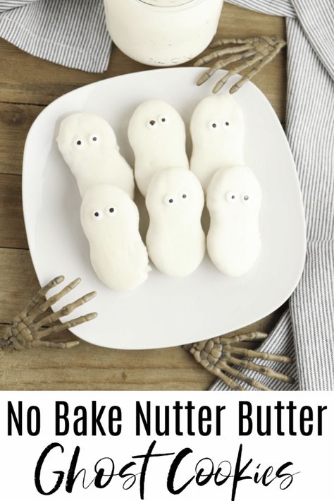 These Nutter Butter Halloween Ghost Cookies are easy to make. They’re the perfect Halloween treat to surprise your kids with or to make a big impression at the classroom Halloween party. Nutter Butter Halloween, Halloween Ghost Cookies, Christmas Peanut Butter Cookies, Spooky Recipes, Oreo Cookie Recipes, Classroom Halloween, Classroom Halloween Party, Spooky Food, Nutter Butter Cookies