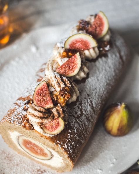 Cake Recipes With Fruit, Cranberry Meringue, Honey Glazed Walnuts, Meringue Roll, Fig Jelly, Honey Mascarpone, Fig Rolls, Fig Dessert, Homecooked Food