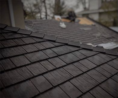 rubber roofing Rubber Roof, Rubber Roofing, Types Of Roofing Materials, Cedar Shake Roof, Shake Roof, Roof Ideas, Roofing Options, Office Patio, Stucco Homes