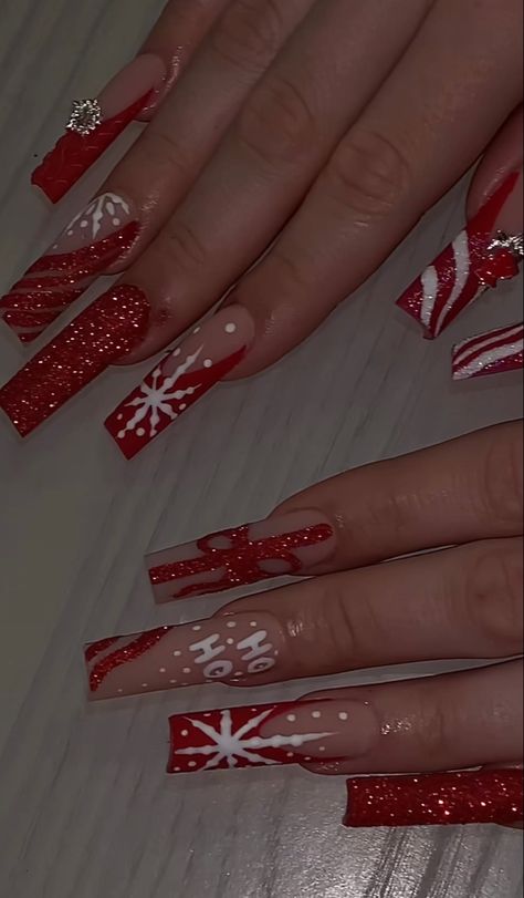 Christmas Nail Designs Acrylic, Concert Nails, Nyc Nails, Long Square Nails, Red Christmas Nails, Pink Glitter Nails, Gold Glitter Nails, Winter Nails Acrylic, Sweater Nails