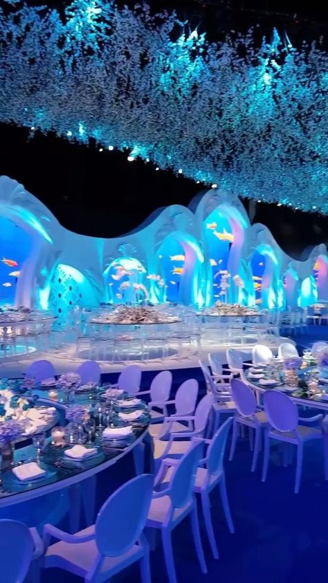 Ariel Wedding Theme, Dreamy Wedding Reception, Prom Venues, Reception Venue Decorations, Underwater Wedding, Ariel Wedding, Blue Wedding Centerpieces, Themed Wedding Decorations, Aquarium Wedding