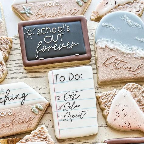 End Of Year Sugar Cookies, A Sweet Ending Retirement Party, Beach Retirement Cookies, Teacher Retirement Cookies Decorated, Retirement Royal Icing Cookies, Retirement Dessert Table, Retirement Party Cookies, Teacher Retirement Cookies, Retirement Cookies Ideas