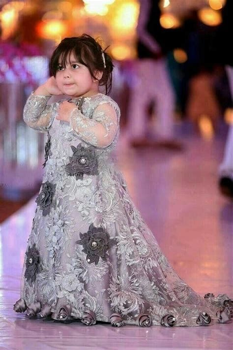 Baby Dress Wedding, Baby In Wedding Dress, Wedding Dresses For Kids, Gaun Fashion, Pakistani Wedding Dress