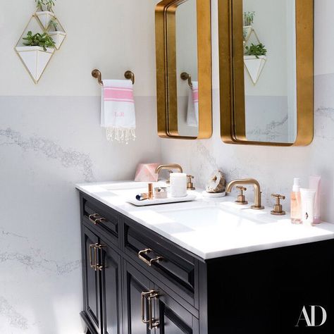 The Litze Bath Collection in Brilliance Luxe Gold highlights the classic, high-contrast duo of black and gold in @louisevroe’s glamorous master bath via @archdigest. Photo: @monicawangphoto Bathroom Decor Pictures, Elegant Bathroom Decor, Bathroom Mirror Design, Decor Ikea, Mirror Ideas, Ideas Hogar, Bathroom Mirrors, Elegant Bathroom, Bathroom Vanity Mirror