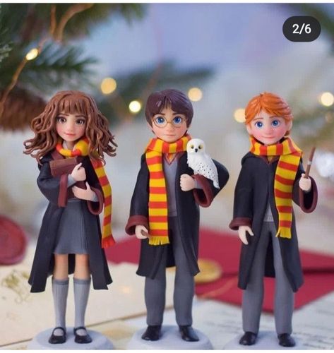 Air Dry Clay Projects Harry Potter, Harry Potter Biscuit, Barbie Dress Cake, Harry Potter 3d, Harry Potter Dolls, Harry Potter Birthday Cake, Harry Potter Friends, Harry Potte, Harry Potter Cake