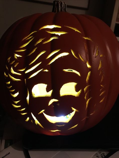 Harry Styles from AAoOD. Pumpkin Carving One Direction, Pumpkin Carving Ideas Harry Styles, One Direction Pumpkin Carving Ideas, Harry Styles Pumpkin Carving, One Direction Pumpkin, Harry Styles Pumpkin, Mr Bones Pumpkin Patch, Harry Coded, Harry Styles Images