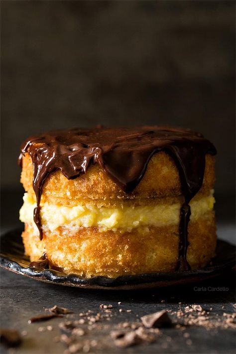 Mini Boston Cream Pie For Two - Homemade In The Kitchen Mini Boston Creme Pies, Small Springform Pan Recipes, Easy Desserts For Two, Cake For Two Recipe, Boston Cream Pie Recipe, Creme Pie, Batch Baking, Batch Recipes, Small Batch Baking