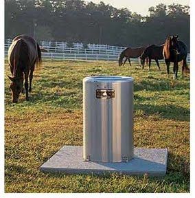 Nelson drinker/automatic waterer mounted to a concrete pad.  Comes in stainless steel and aluminum.  Energy efficient.  They supply fresh water to your animals everytime they drink, and they are easy to clean with a stainless steel removable bowl. Automatic Horse Waterer, Pasture Fencing, Automatic Waterer, Horse Water, Horse Barn Designs, Dream Horse Barns, Horse Facility, Horse Fencing, Horse Ideas