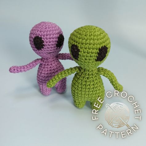 Mini Alien Crochet Pattern Free, Small No Sew Amigurumi, Free Crochet Alien Patterns, Silly Crochet Patterns Free, Free Weird Crochet Patterns, Alien Amigurumi Free Pattern, Free Funny Crochet Patterns, Palworld Crochet Patterns, Weird Things To Crochet