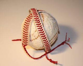 Baseball Decorations, Baseball Bracelet, Baseball Crafts, Baseball Stitch, String Bracelet, Crafty Craft, Baseball Team, Craft Time, Bracelet Tutorial