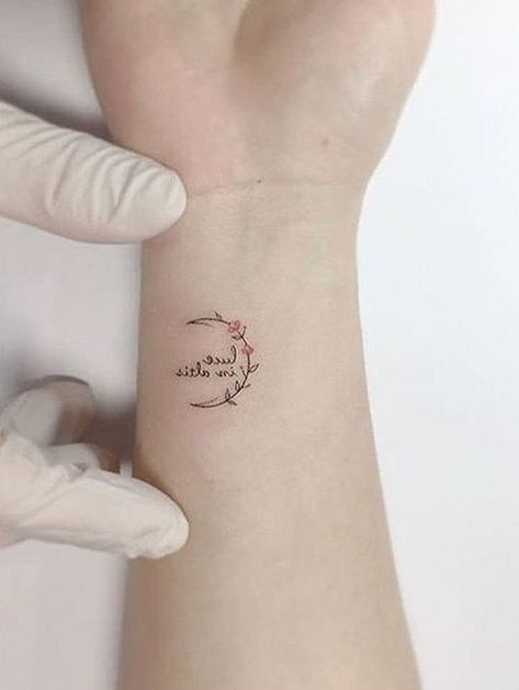 35 Fulfilling Tattoo Ideas To Record Your Meaningful Memory tattoos, meaning tattoos,  tattoo ideas Small Wave Tattoo, Tattoo Tiny, Petit Tattoo, Inspiration Tattoos, Disney Tattoo, Small Wrist Tattoos, Tiny Tattoo, Wrist Tattoo, Small Tattoo Designs