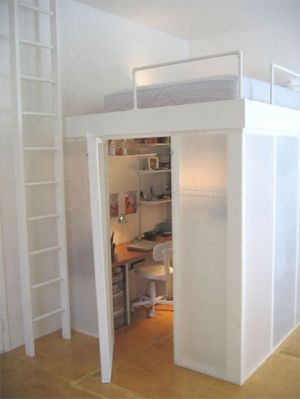 cool hidden room without the bed. Perfect for private office within an office. A Loft Bed, Children Bed, Loft Bedroom, Dorm Room Designs, Apartment Office, Bed Desk, College Dorm Rooms, Awesome Bedrooms, Cool Beds