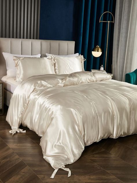 Home Decor Bedroom Decore Ideas Interior Design Silk Bed Sheets, Luxury Bed Sheets, Satin Bedding, Gold Bedroom, Luxury Bedding Set, Room Makeover Bedroom, Simple Bedroom, Duvet Bedding, Cozy Room